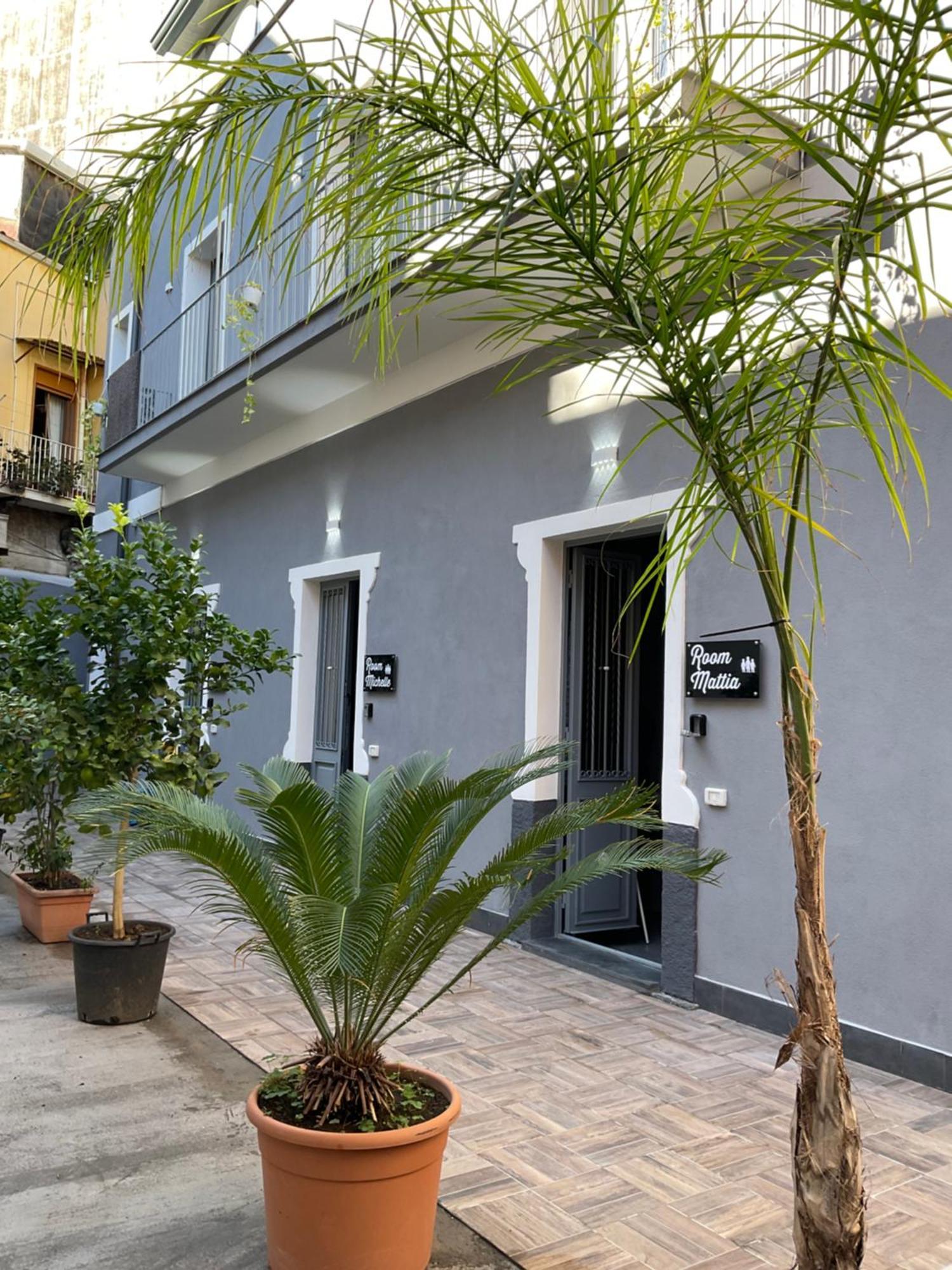 Alle Porte Del Castello 23 Catania Exterior foto